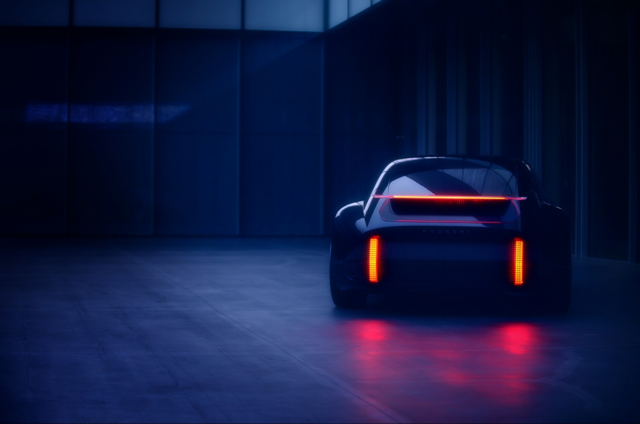 현대차의 2020 제네바 모터쇼 EV 콘셉트카 티저. 사진=현대차