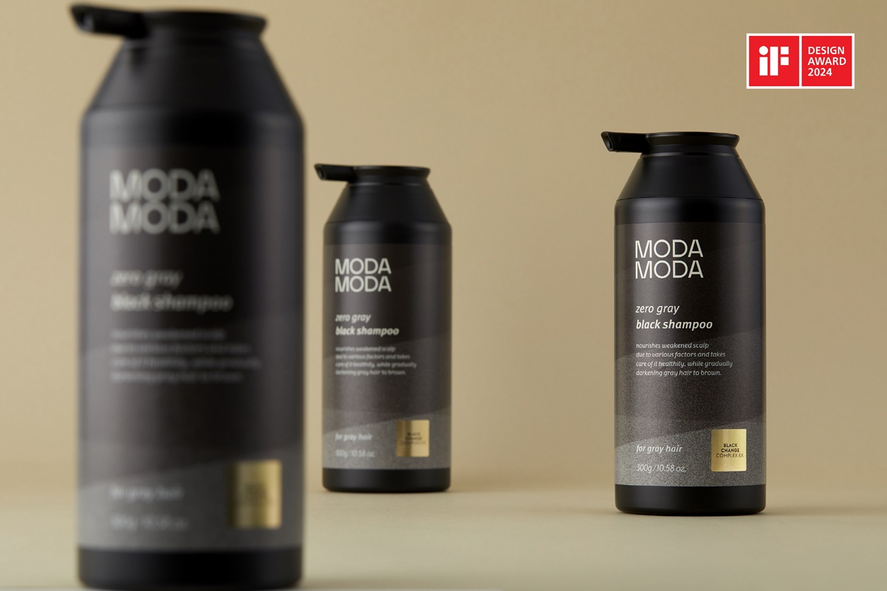 모다모다의 새로운 샴푸 ‘제로 그레이 블랙 샴푸’가 ‘iF 디자인 어워드 2024(International Forum Design Awards 2024)’에서 패키지 부문 본상을 수상했다. 사진=모다모다